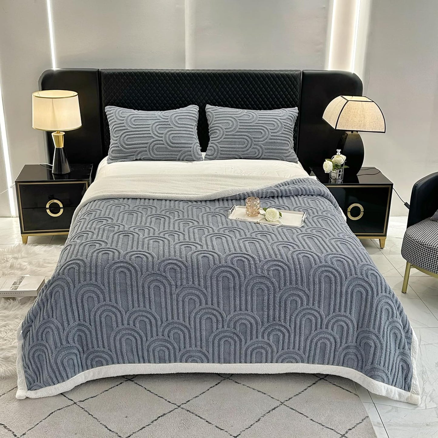 UKELER Sherpa Bed Blanket 80 × 90 inch, Ultra Soft Queen Size Throw Blanket for All Season, Cozy