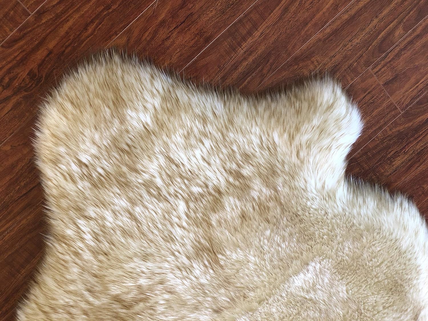 LAMBZY Faux Sheepskin Hypoallergenic Free Shape Silky Shag Rug, Luxury Shaggy Plush Carpet for