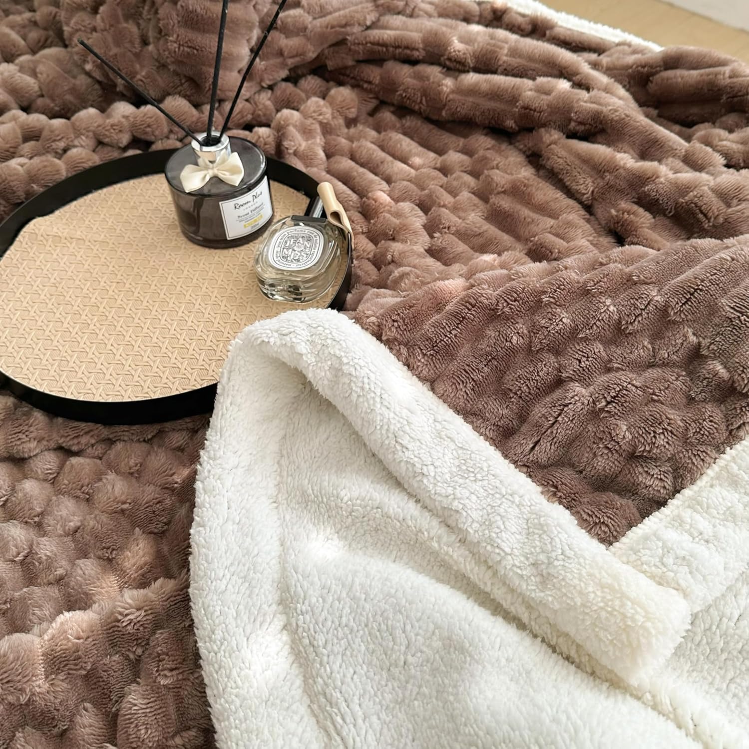 UKELER Pink Sherpa Throw Blanket 60 × 80 inch, 470 GSM Striped Sherpa Fleece Blankets for All