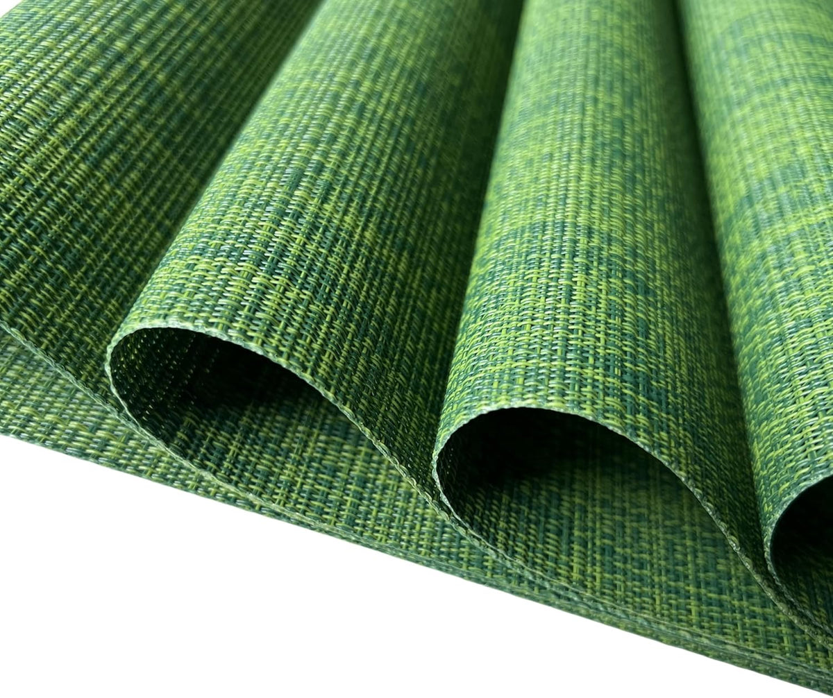 WAZAIGUR Placemats Set of 4 for Dining Table Heat-Resistant Washable Place Mats Woven Vinyl Kitchen