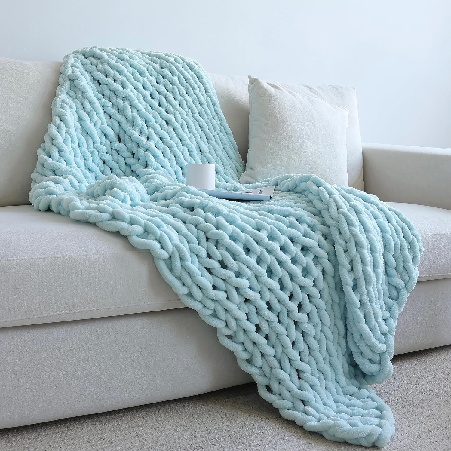 Maetoow Chenille Chunky Knit Blanket Throw （40×50 Inch）, Handmade Warm & Cozy Blanket Couch, Bed