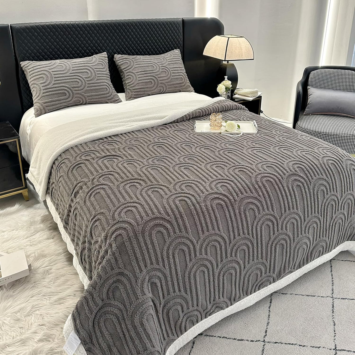 UKELER Sherpa Fleece Blanket 60 × 80 inch, Ultra Soft Twin Size Throw Blanket for All Season, Cozy