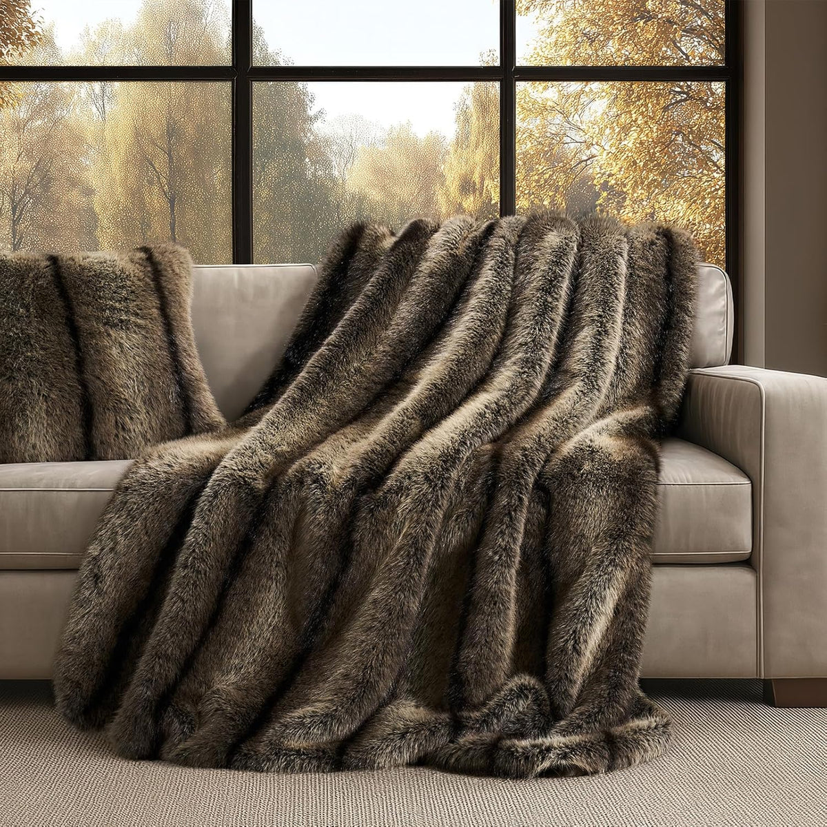 Luxury Faux Fur Throw Blanket, Soft Fluffy Faux Mink Blankets for Bed, Couch, Sofa, Thick Cozy