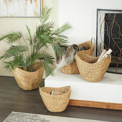 Deco 79 Seagrass Handmade Decorative and Functional Storage Basket Woven Curved Basket Organizer