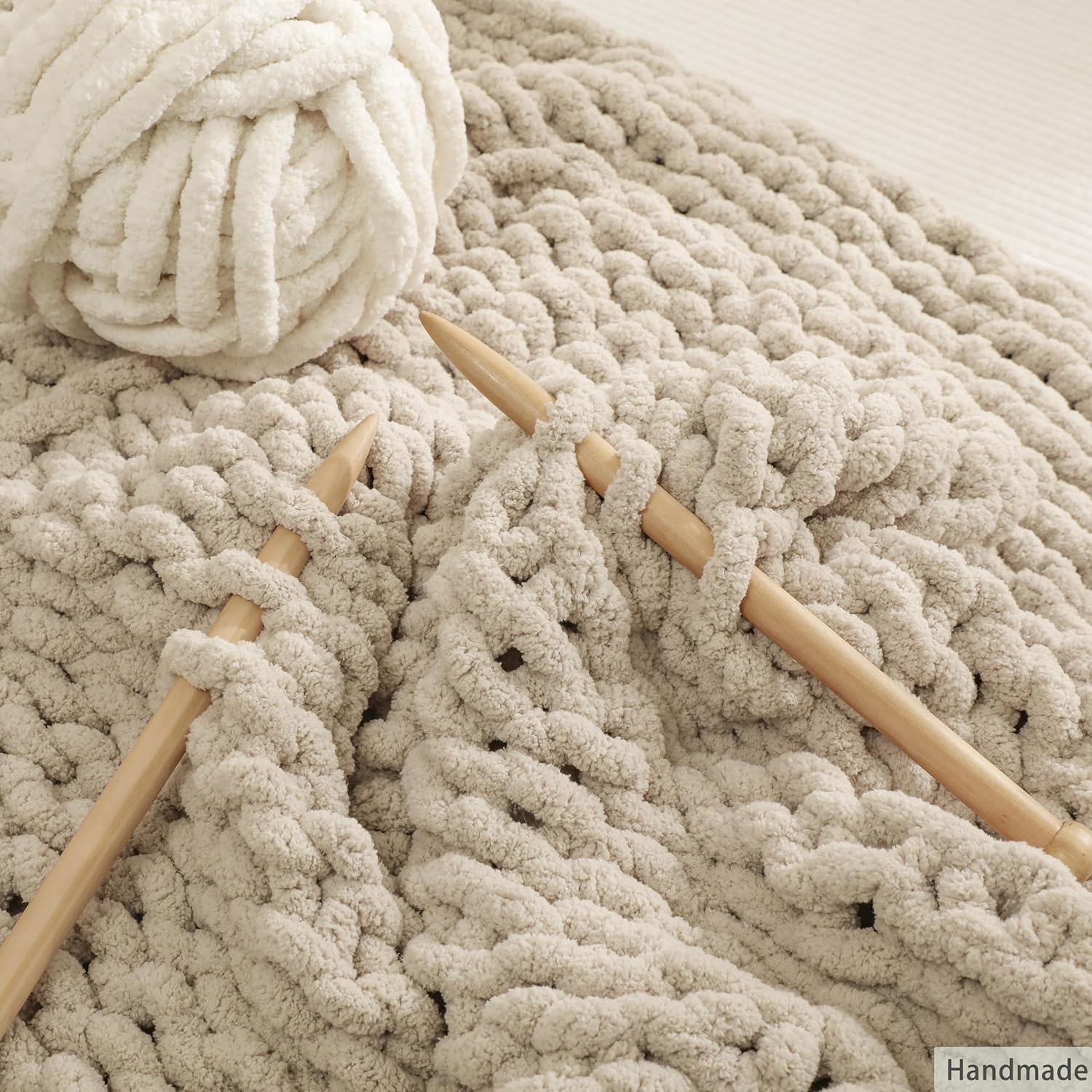 WESHIONGOO Chunky Knit Blanket Throw 40"×40" Knitted Throw Blankets for Couch Bed Fluffy Soft