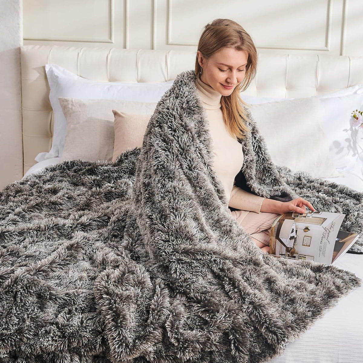 GONAAP Fuzzy Faux Fur Throw Blanket Queen Size Frosty Black Super Soft Cozy Plush Fuzzy Shaggy
