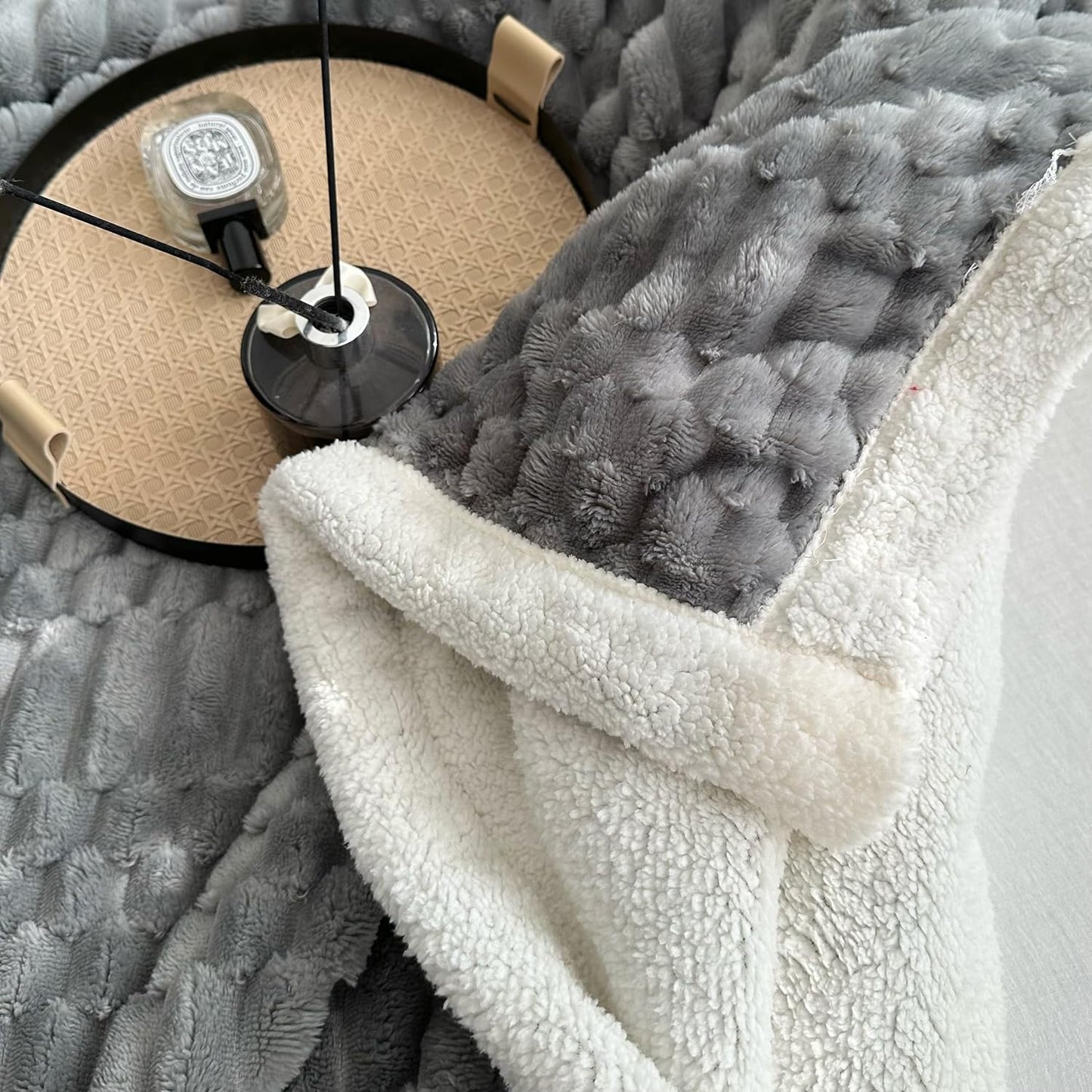 UKELER Sherpa Bed Blanket 80 × 90 inch, Ultra Soft Queen Size Throw Blanket for All Season, 470 GSM