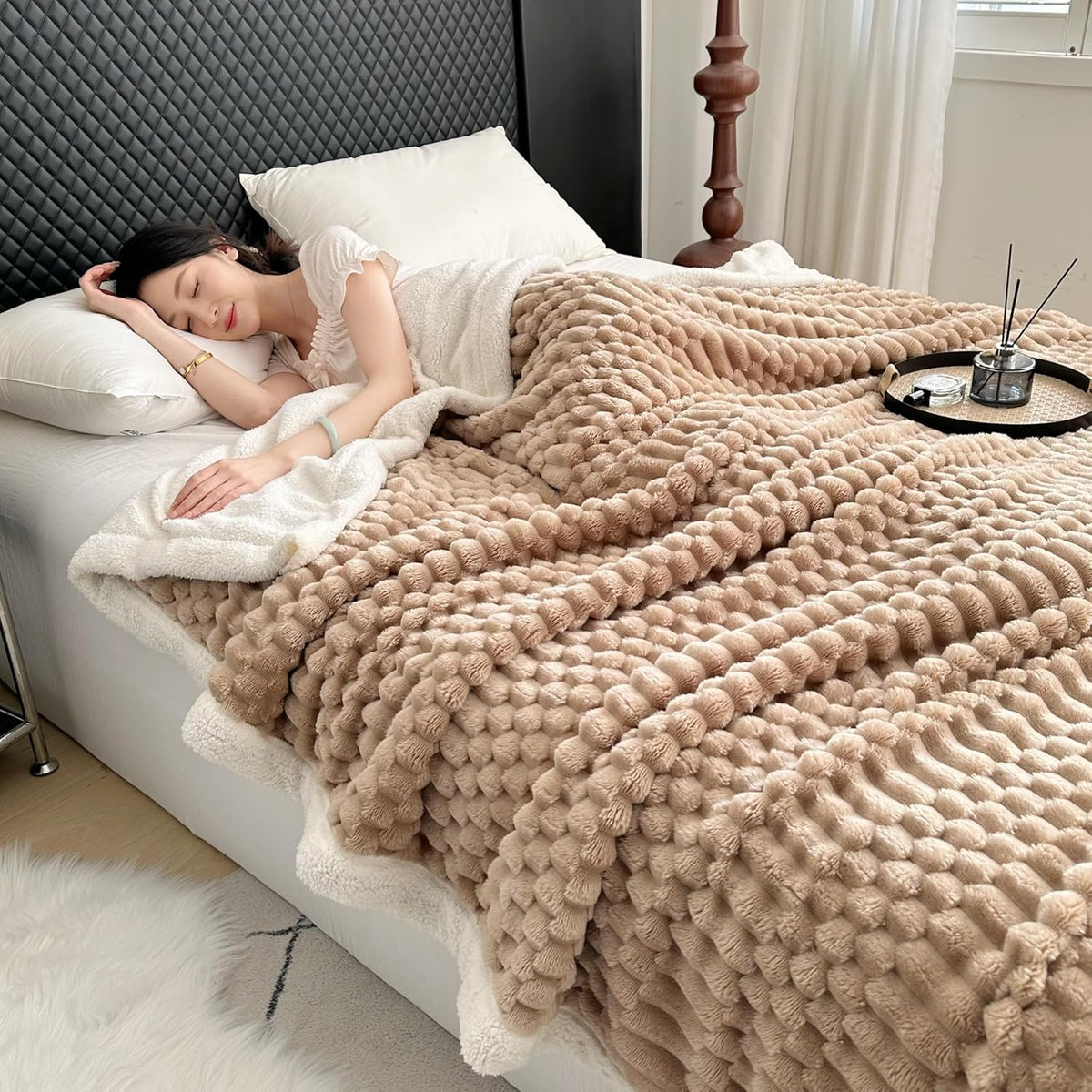 UKELER Sherpa Throw Blanket 60 × 80 inch, 470 GSM Striped Sherpa Fleece Blanket for All Season