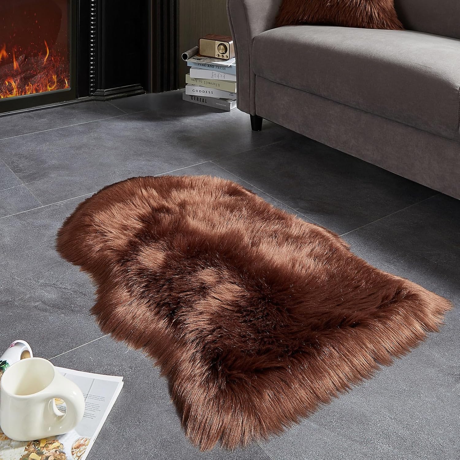 AMTOVO Faux Fur Rug, Coffee Small Area Rug, Fluffy Sheepskin Rug, Fuzzy Ultra Soft 2 x 3 ft Shag