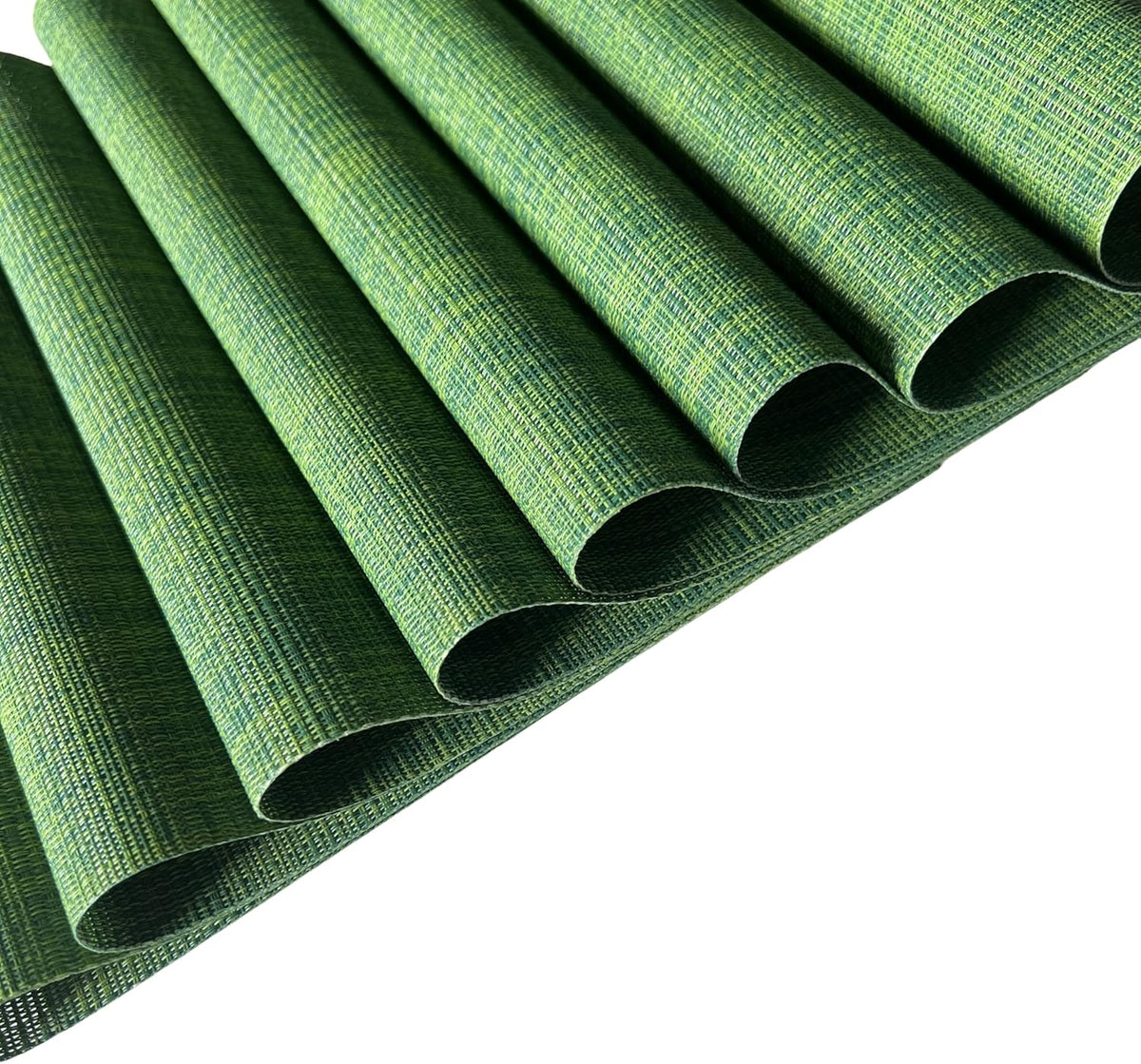 WAZAIGUR Placemats Set of 8 for Dining Table Heat-Resistant Washable Place Mats Woven Vinyl Kitchen