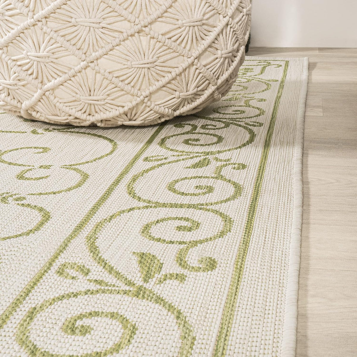 JONATHAN Y Vintage Filigree Indoor Outdoor Round Area Rug 5 Ft Cream/Green, Charleston Textured