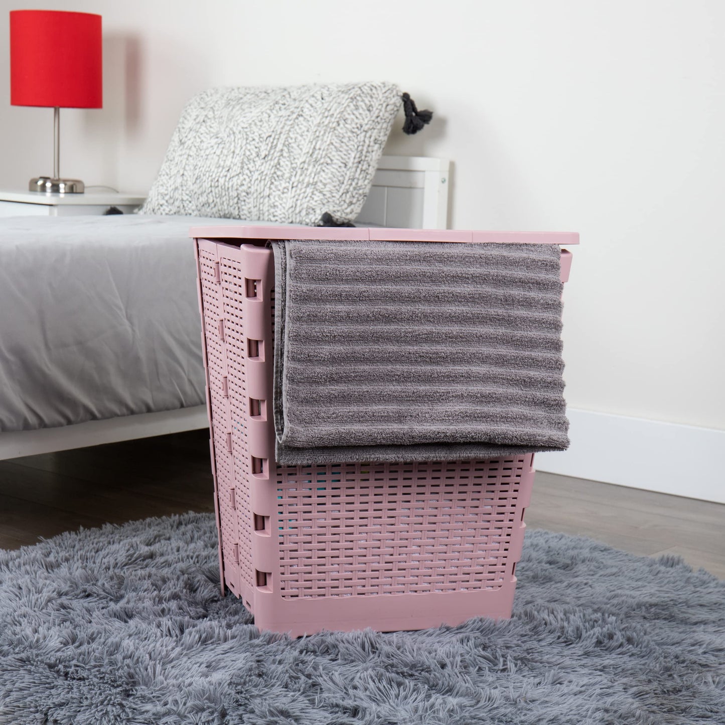 Mind Reader 61L Foldable Laundry Hamper, Clothes Basket, Lid, Wicker Design, Plastic, 18"L x 14.5"W