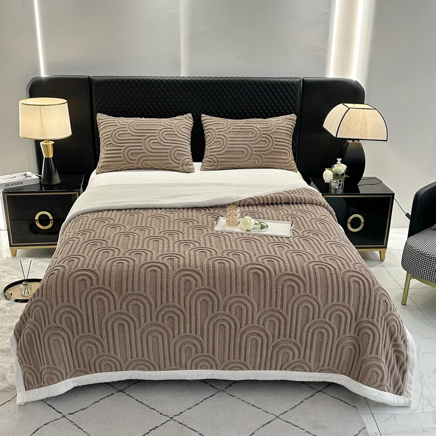 UKELER Sherpa Bed Blanket 80 × 90 inch, Ultra Soft Queen Size Throw Blanket for All Season, Cozy