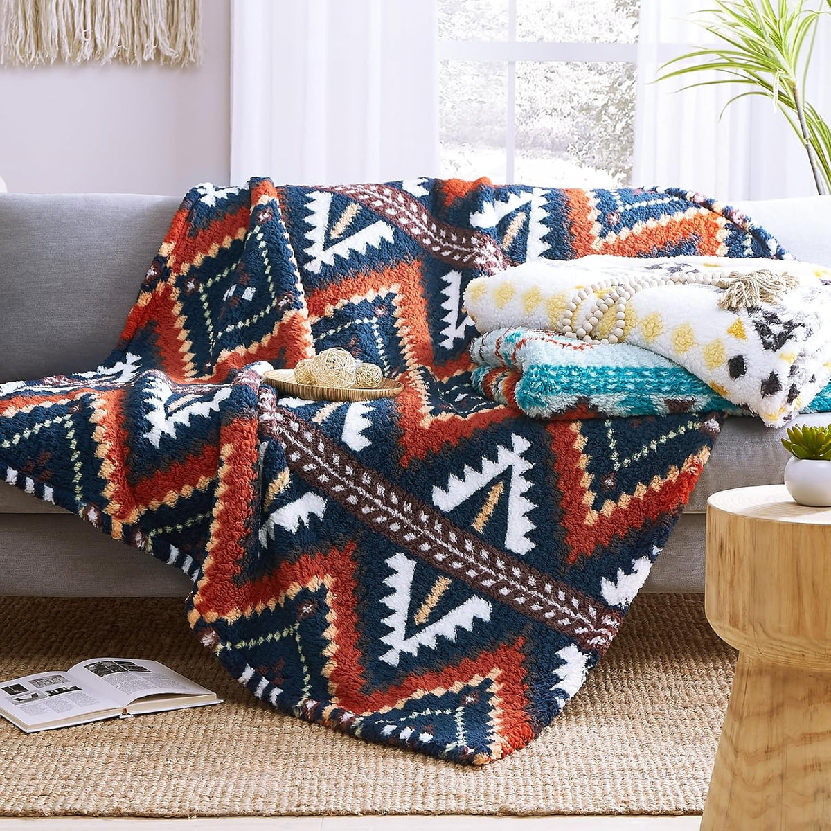 CASAAGUSTO Boho Sherpa Throw Blanket, Aztec Queen Blanket, Ultra Soft, Warm, Cozy, Plush, Thick