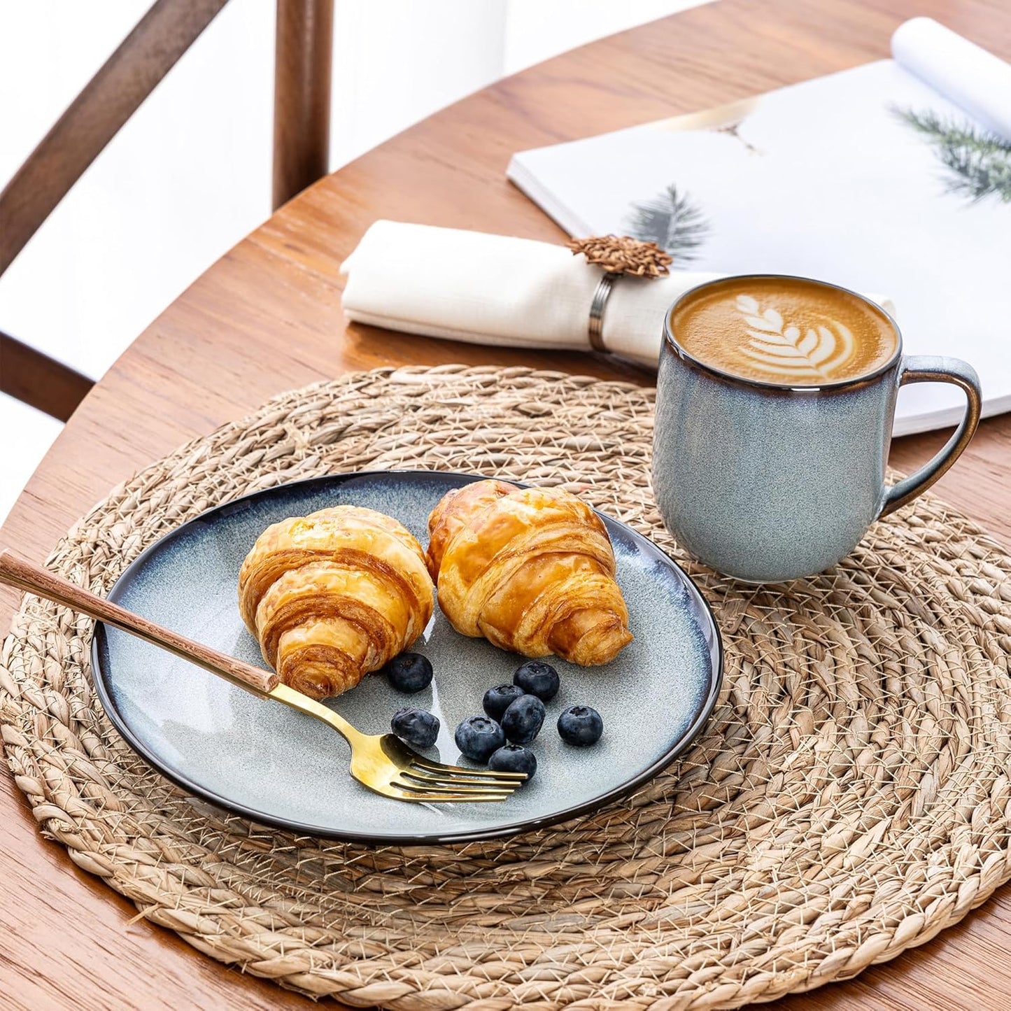 LERATIO Ceramic Dinnerware Sets for 4,16-Piece Reactive Glaze Plates and Bowls Set with Mugs,Highly