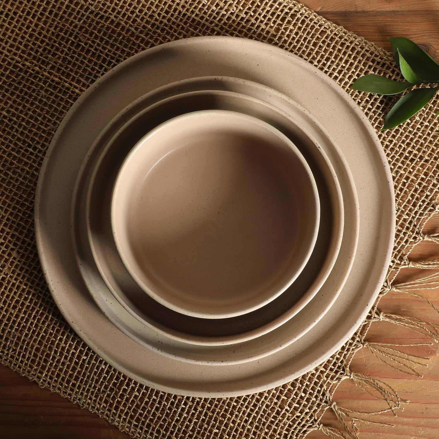Gibson Elite Tatum Premium Porcelain Matte Reactive Glaze 16-Piece (Service for 4) Plates and Bolws