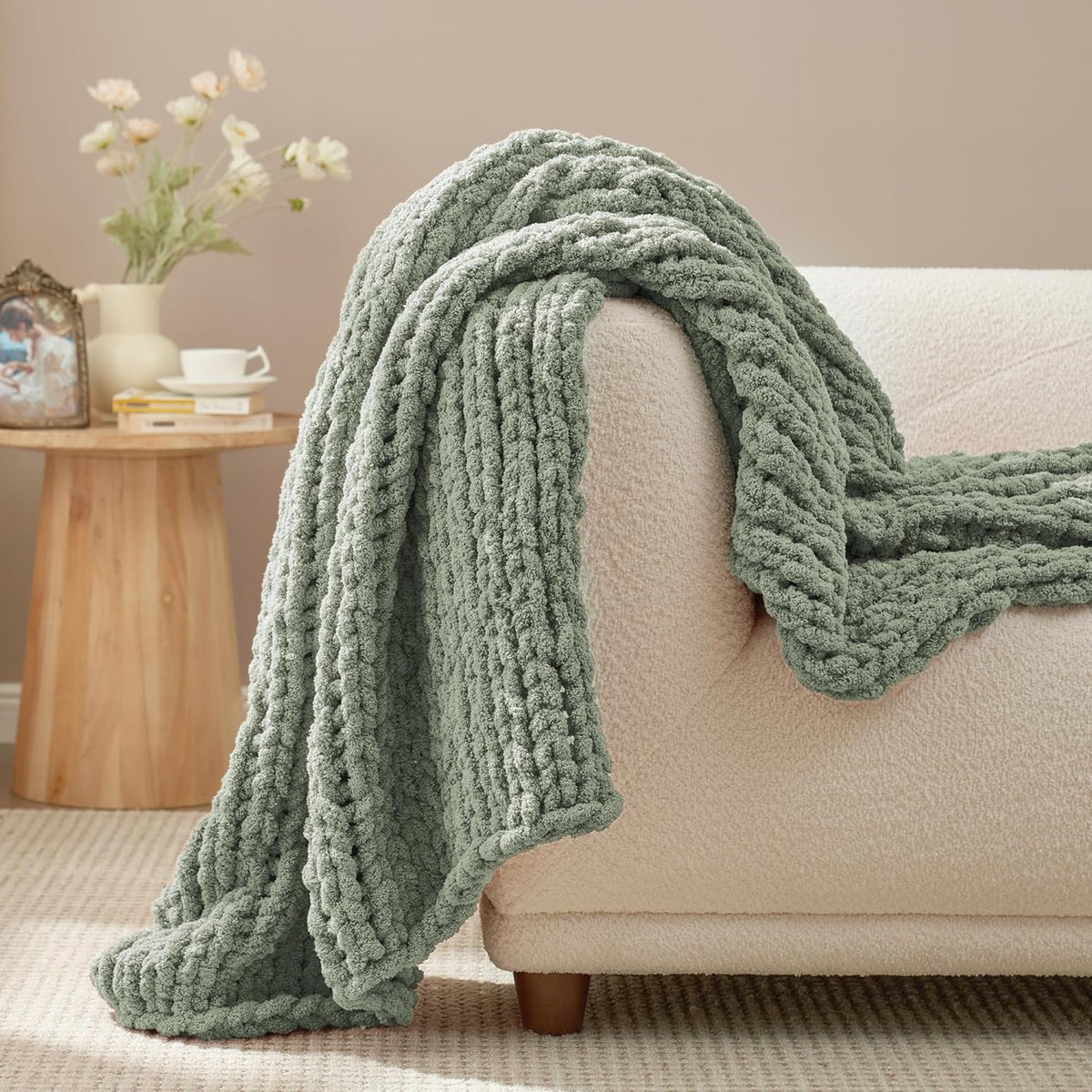 Amélie Home Chunky Knit Throw Blanket for Couch, Soft Chenille Crochet Blanket for Sofa, 50"x60"