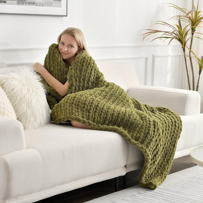 Maetoow Tighter Version Chenille Chunky Knit Blanket Throw 60×80 Inch, Handmade Warm & Cozy Blanket