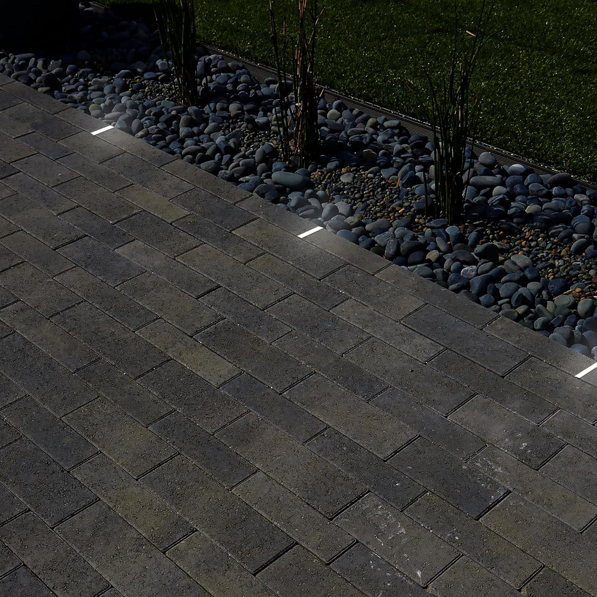 LUMENGY Paver Light Slim 0.5x4 Inch (0.47 x 3.93) Glare-Free Steel Lighting for Pavers, Brick