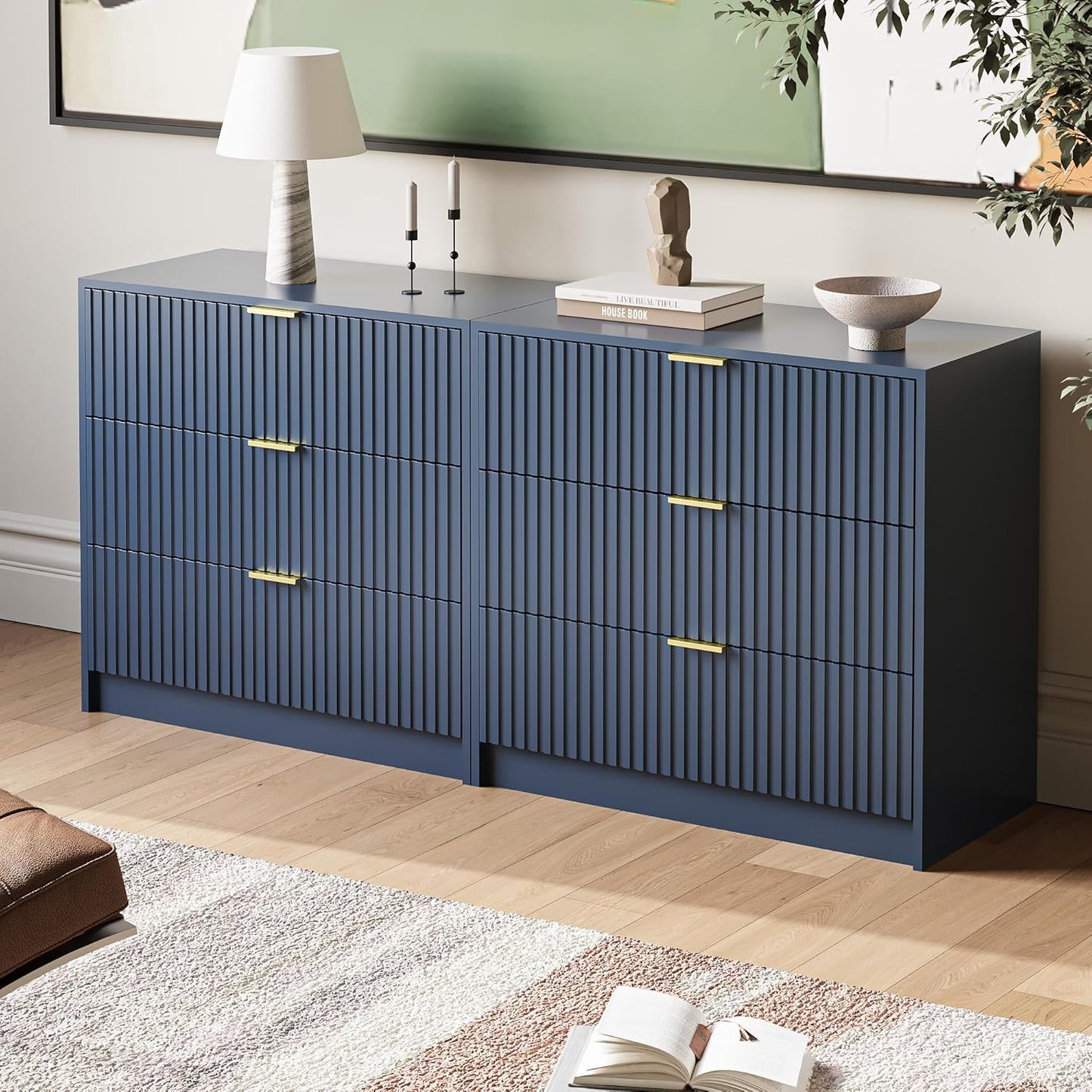 Fluted Dresser for Bedroom, 32 Inch Wide Nightstand with Large Drawer, 3 Drawer End Table for