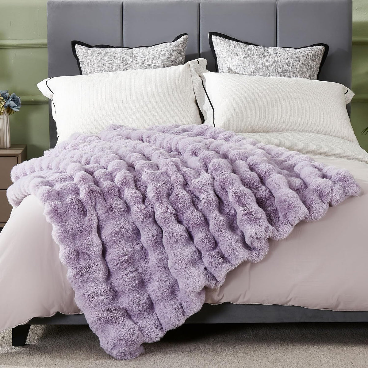 DREAMNINE Decorative Soft Fuzzy Faux Fur Throw Blanket for Couch Sofa 50" x 60", Reversible Plush