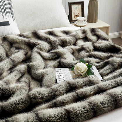 DREAMNINE Premium Luxury Fuzzy Animal Skin Faux Fur Throw Blanket 50" x 60", High-end Reversible