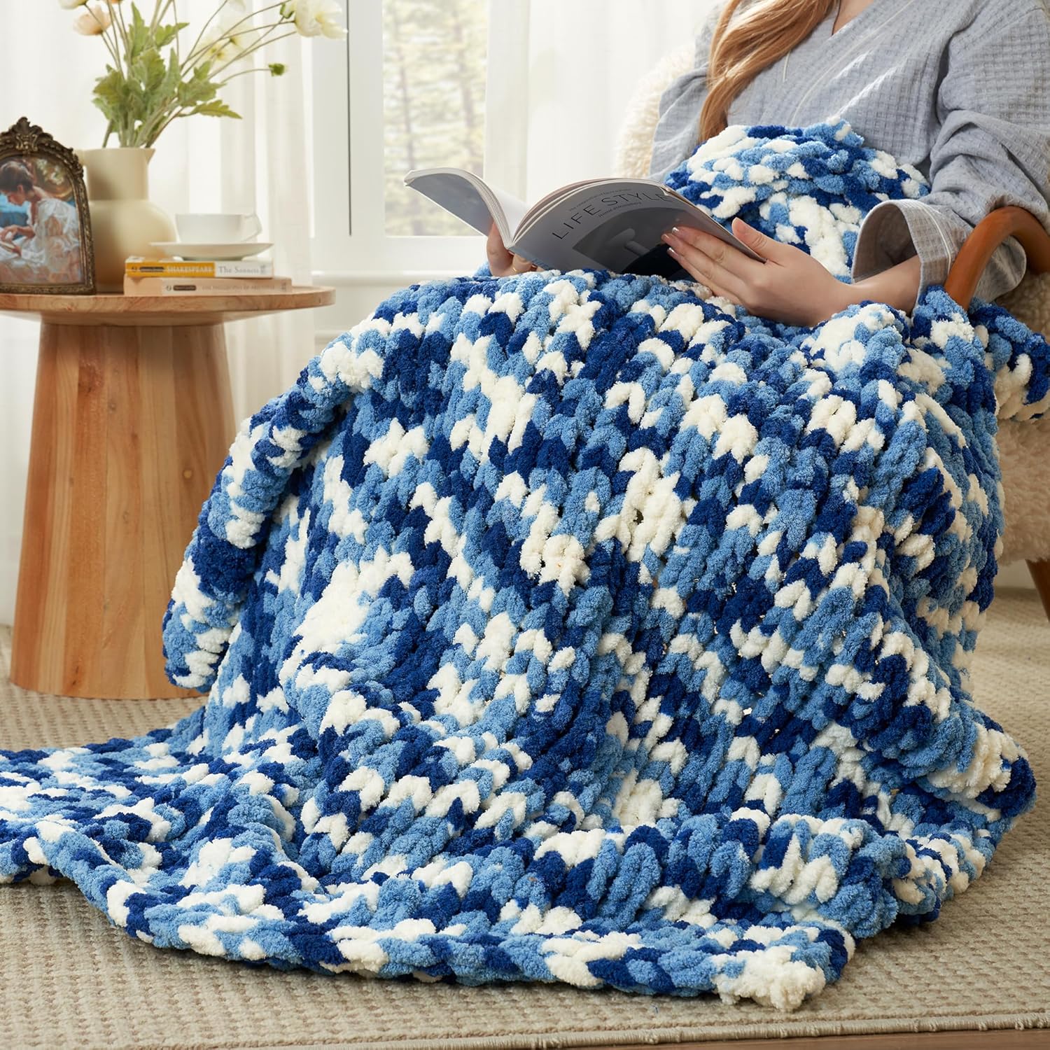 Amélie Home Chunky Knit Throw Blanket for Couch, Soft Chenille Crochet Blanket for Sofa, 50"x60"