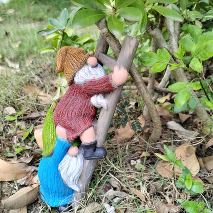 Garden Gnome Statue, Funny Climbing Ladder Gnomes Figurine Resin Sculpture Outdoor Decor for Patio