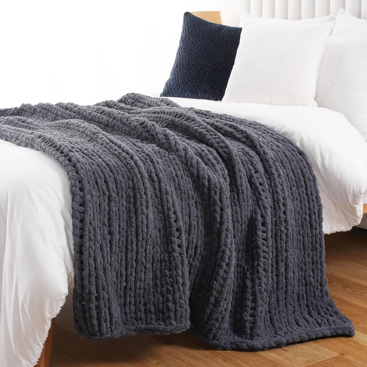 Battilo Chunky Knit Throw Blanket, Soft and Thick Chenille Throw Blanket, 50"x60" Handmade Cable