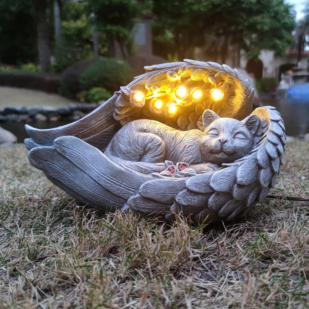 Solar Cat Garden Statues Outdoor Décor-Cat Figurines Solar LED Light Lawn Ornaments - Yard