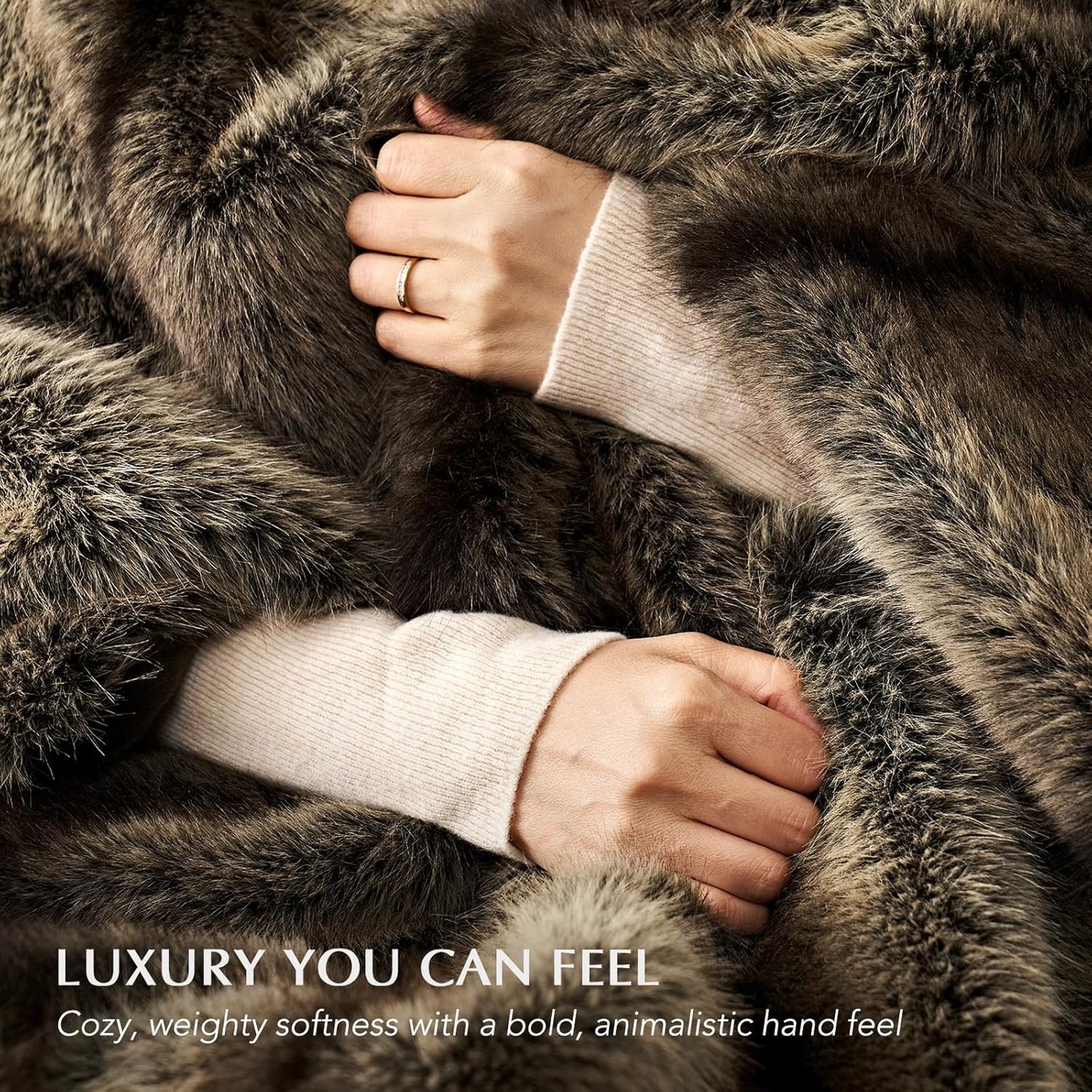 Luxury Faux Fur Throw Blanket, Soft Fluffy Faux Mink Blankets for Bed, Couch, Sofa, Thick Cozy