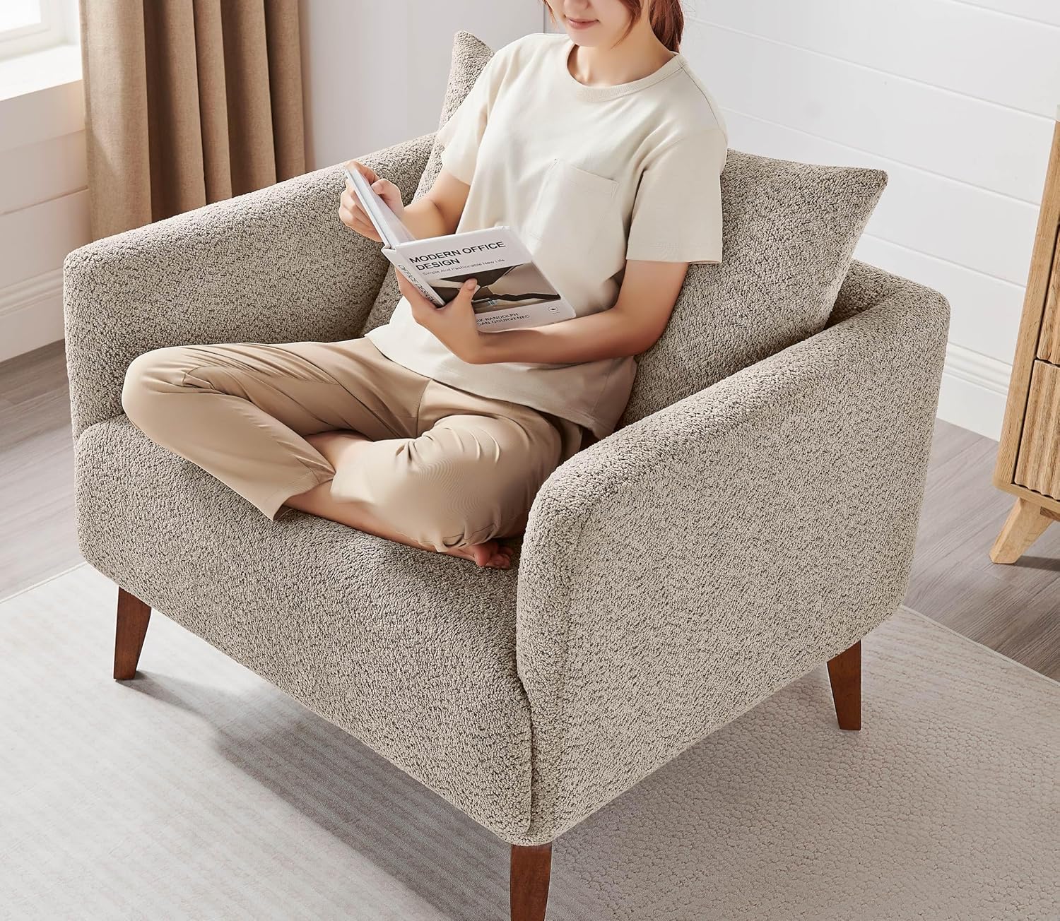 Oversized Accent Chair Modern Boucle Armchair for Living Room- 37" Wide Accent Chair with Solid