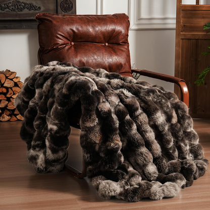 BENVWE Fluffy Faux Fur Throw Blanket for Couch, Soft Plush Thick Cozy Fuzzy Luxury Minky Bubble
