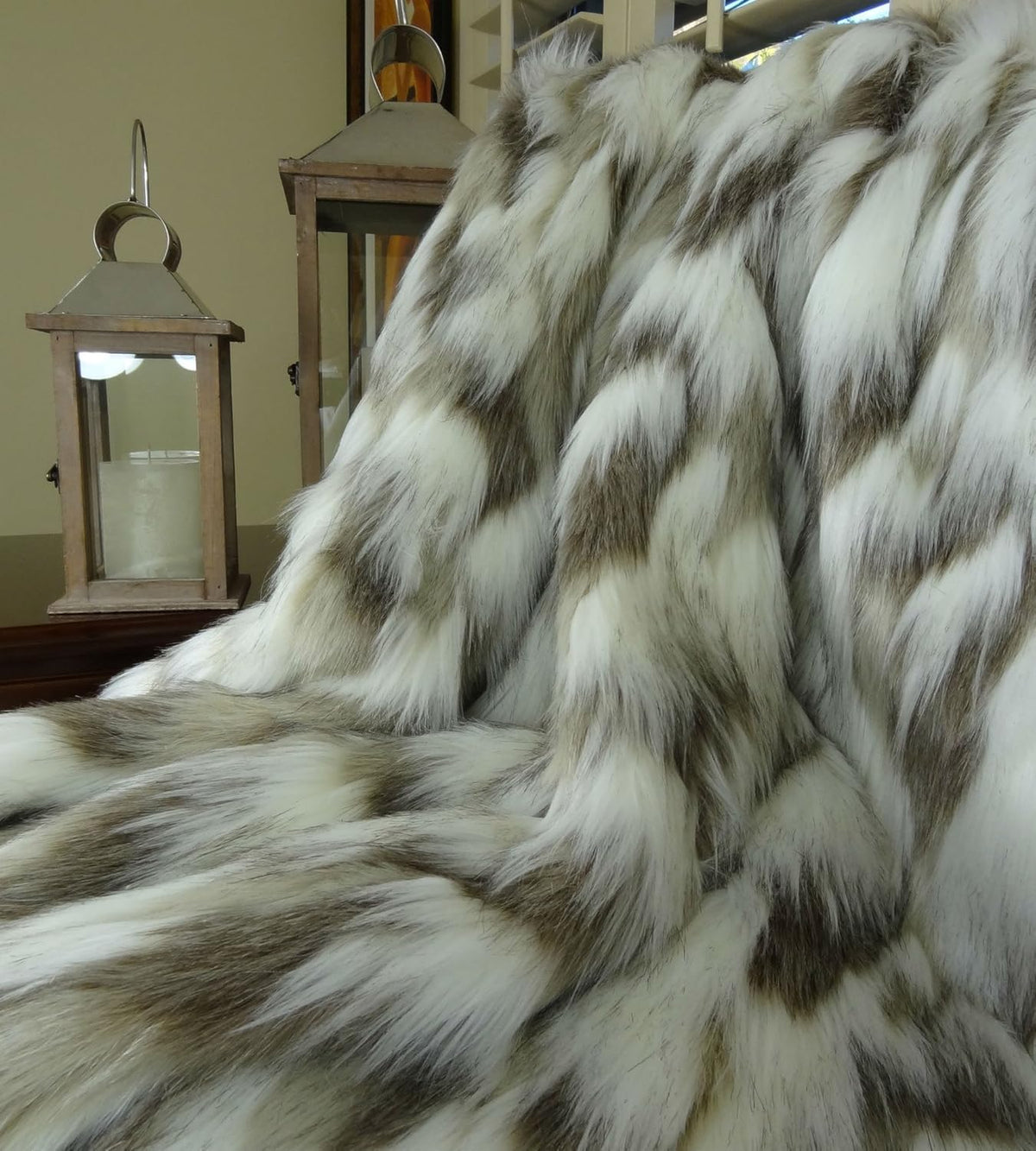 Ivory Beige Luxury Faux Fur Throw Blanket - Tibet Fox Fur - 90W x 90L