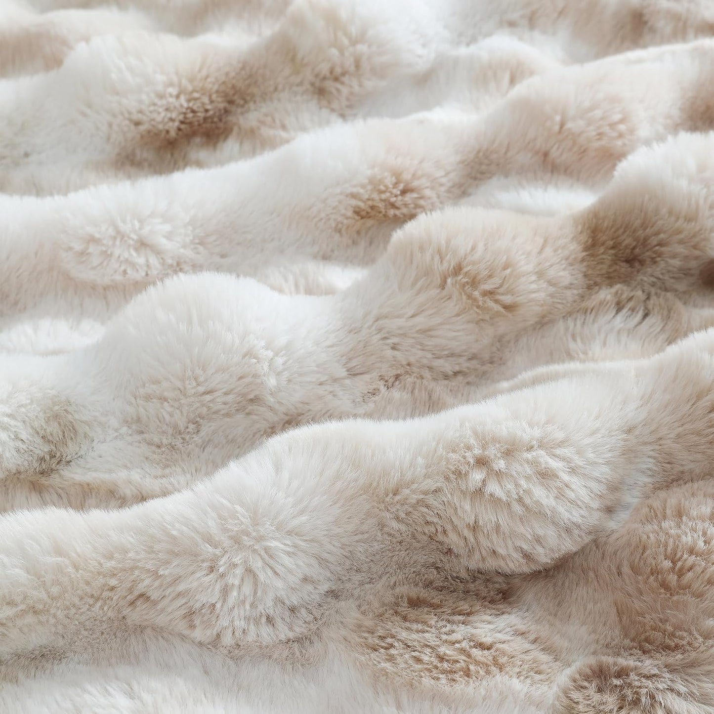 UKELER Camel Faux Fur Throw Blanket 50''x60'' Decorative Shaggy Velvet Blanket Fluffy Cozy Plush