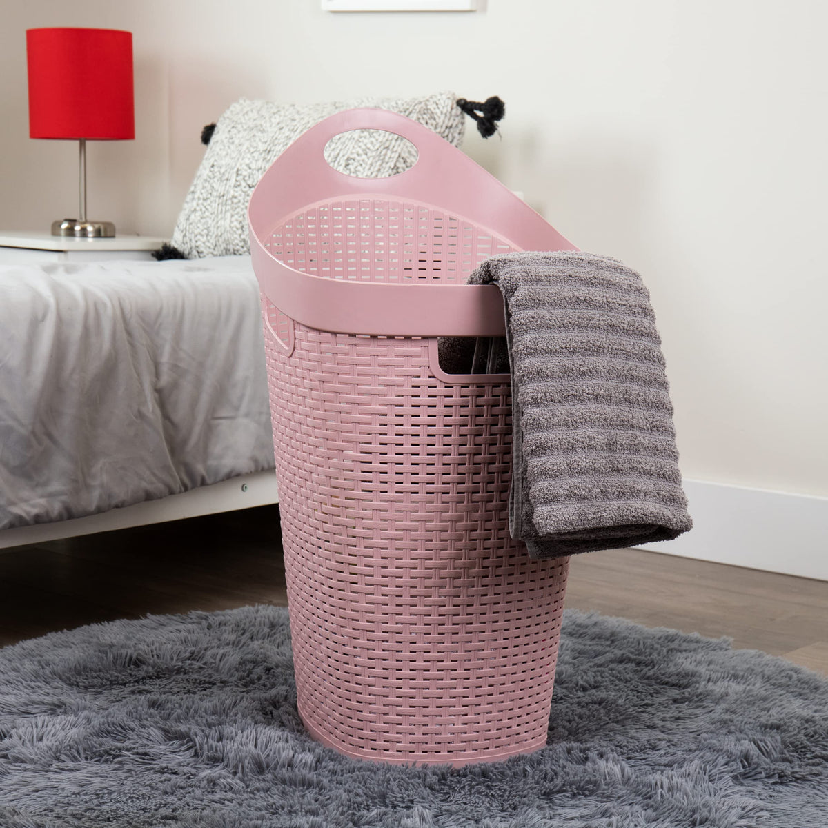 Mind Reader Basket Collection, Mobile Laundry Hamper, 60 Liter (15g/33lbs) Capacity, Cut Out