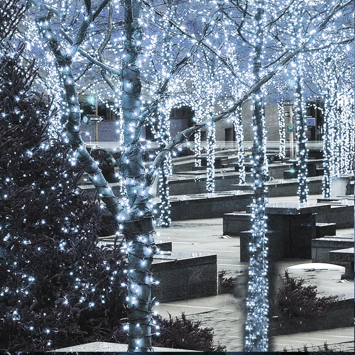 Dazzle Bright Outdoor Christmas String Lights, 1000 LED 328 FT Plug in Fairy Light with Remote