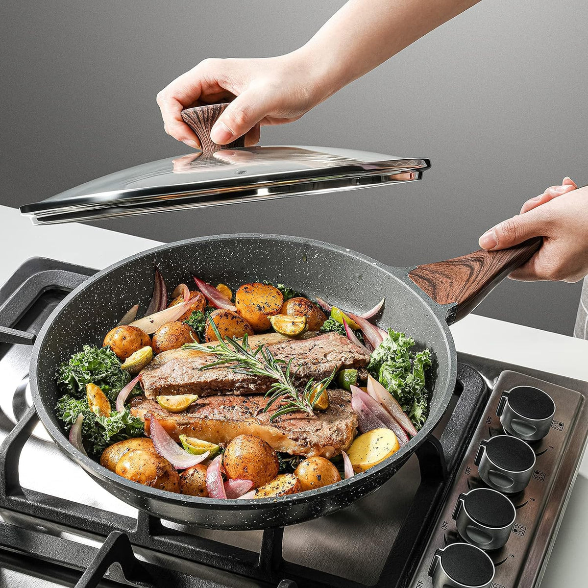 SENSARTE Nonstick Frying Pan Skillet with Lid, Omelet Pan with Cover, Healthy Cooking Chef's Pan