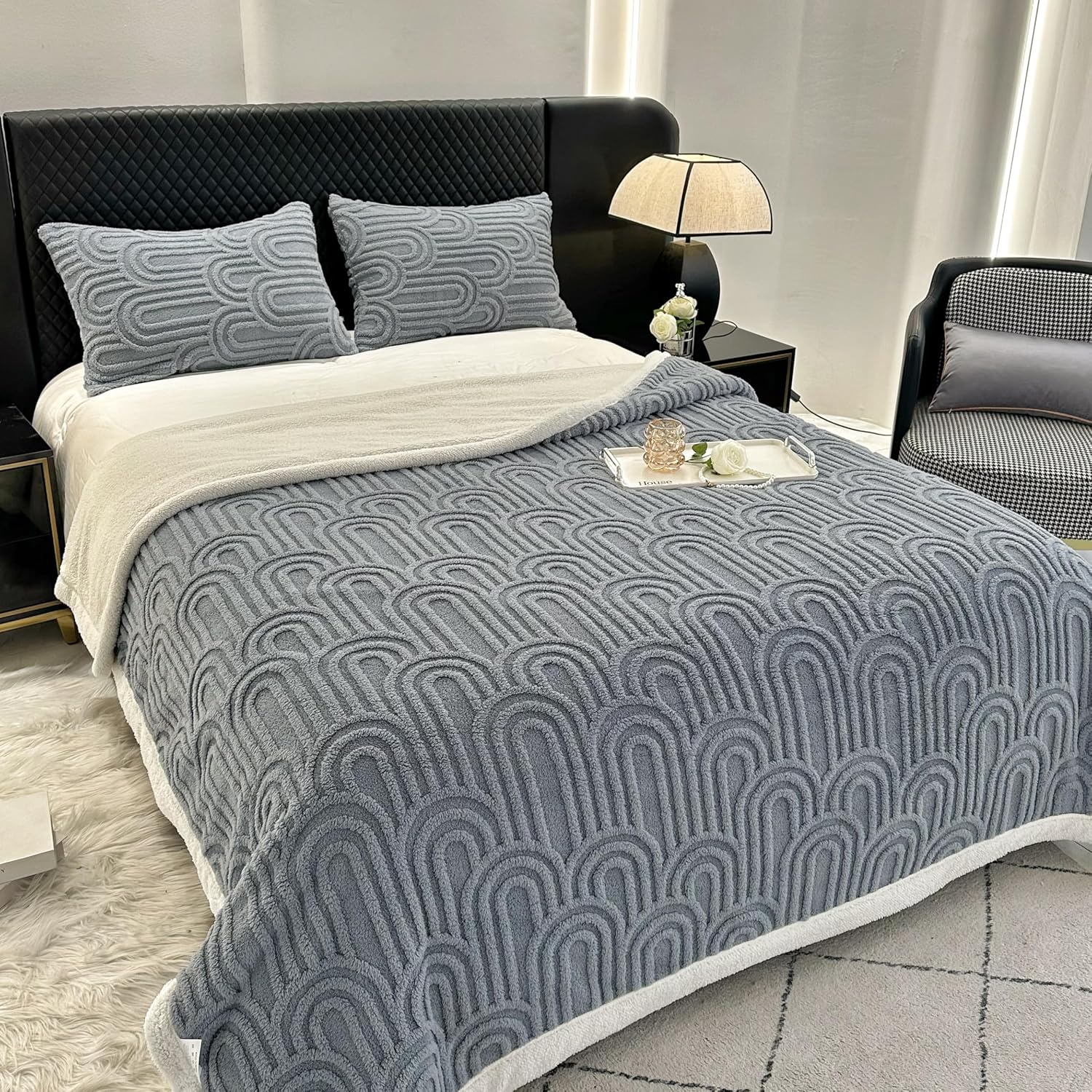 UKELER Sherpa Fleece Blanket 60 × 80 inch, Ultra Soft Twin Size Throw Blanket for All Season, Cozy