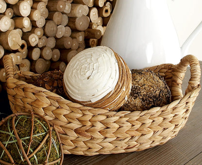 Deco 79 Seagrass Handmade Decorative and Functional Storage Basket Basket Organizer with Metal