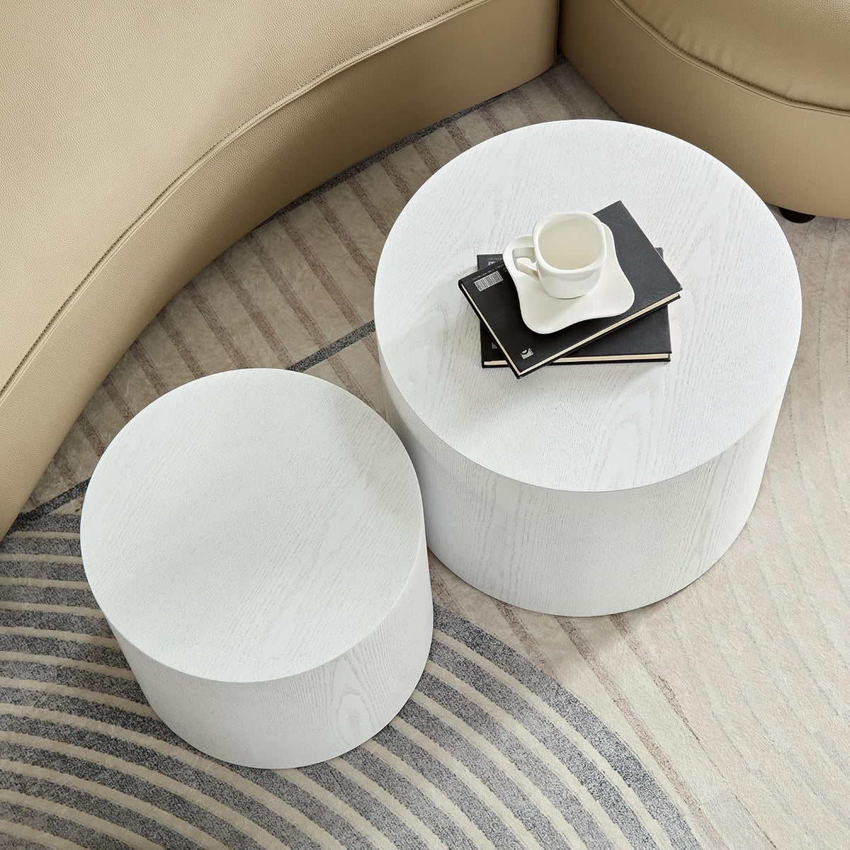 WILLIAMSPACE 18.9" White Nesting Coffee Table Set of 2, Modern Black Round Coffee Tables Circle