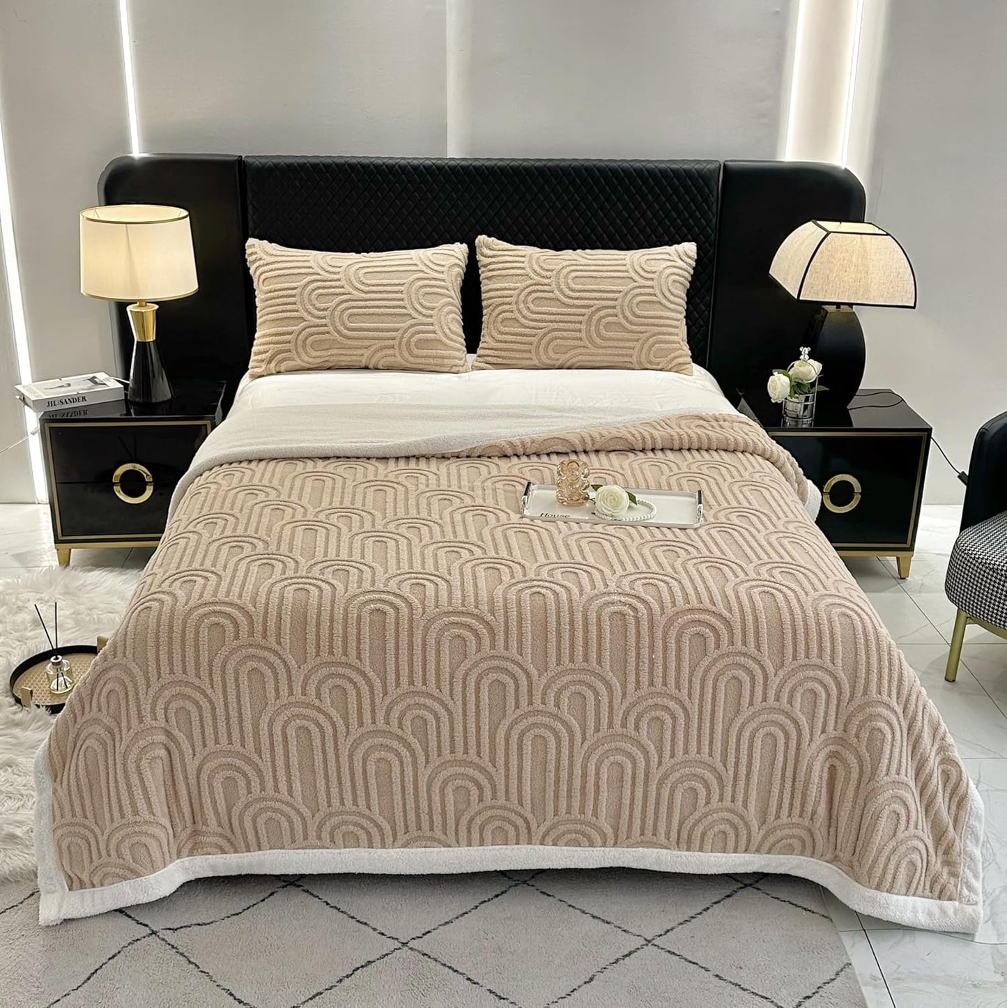 UKELER Sherpa Bed Blanket 80 × 90 inch, Ultra Soft Queen Size Throw Blanket for All Season, Cozy