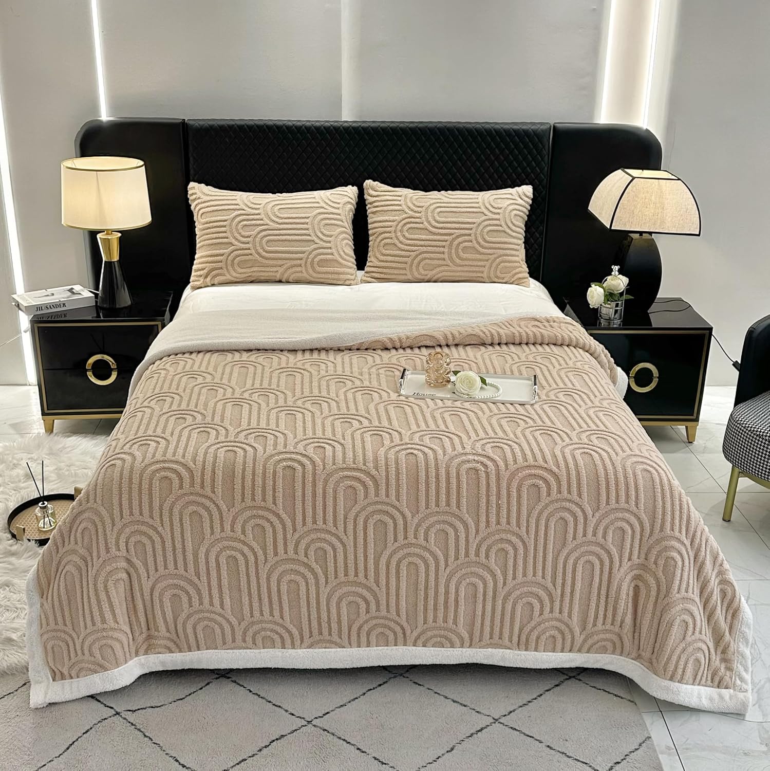 UKELER Sherpa Bed Blanket 80 × 90 inch, Ultra Soft Queen Size Throw Blanket for All Season, Cozy