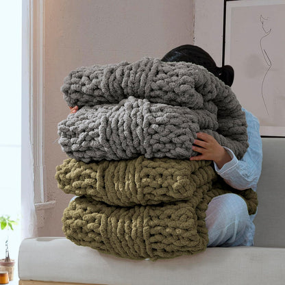 Chunky Knit Blanket Throw - 100% Hand Knitted Chunky Throw Blanket for Couch, Thick and Warm