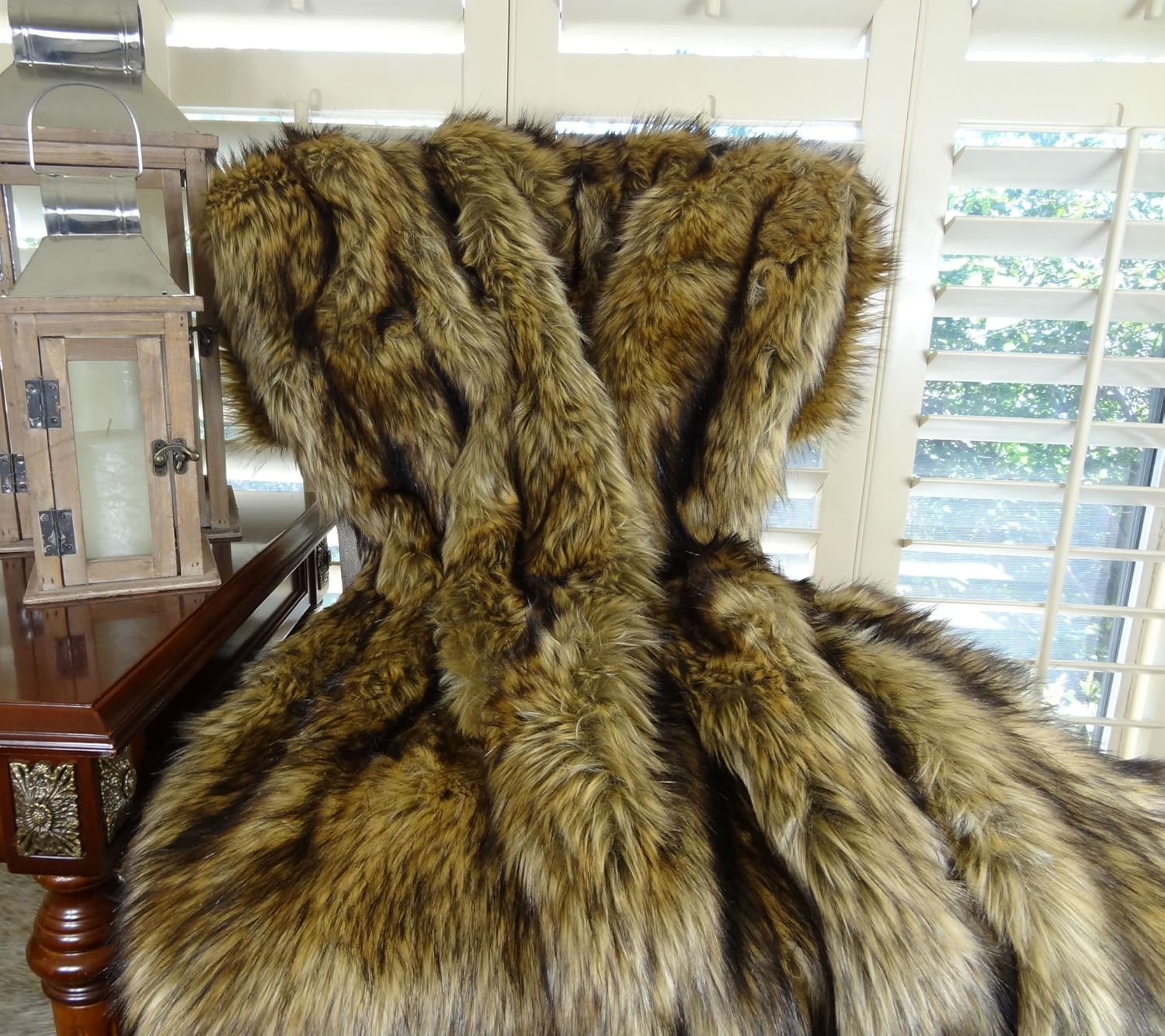 Brown Fur Throw Blanket & Bedspread - Brown Wolf Faux Fur - Light & Dark Browns Caramel & Coffee