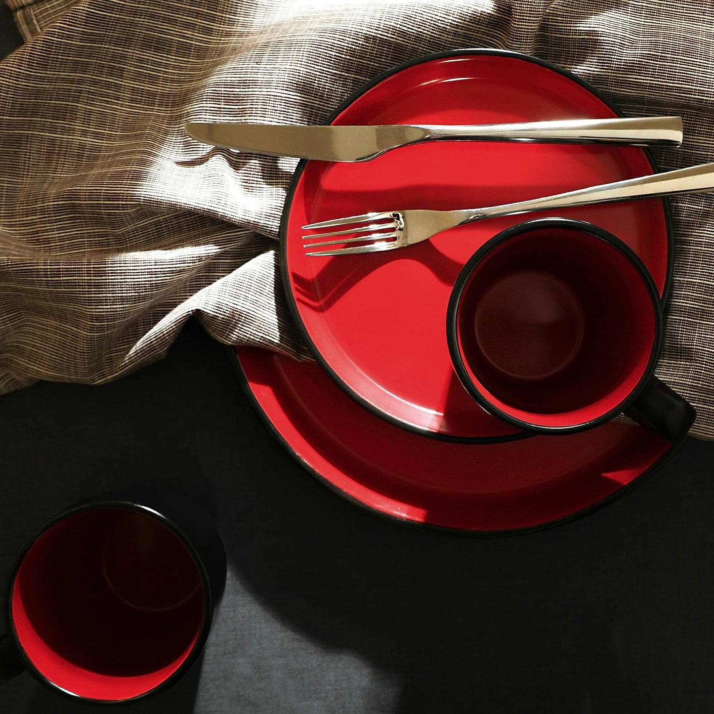 Stone Lain Albie Stoneware 16 Piece Dinnerware Set, Plates and Bowls Sets, Dish Set for 4, Red and