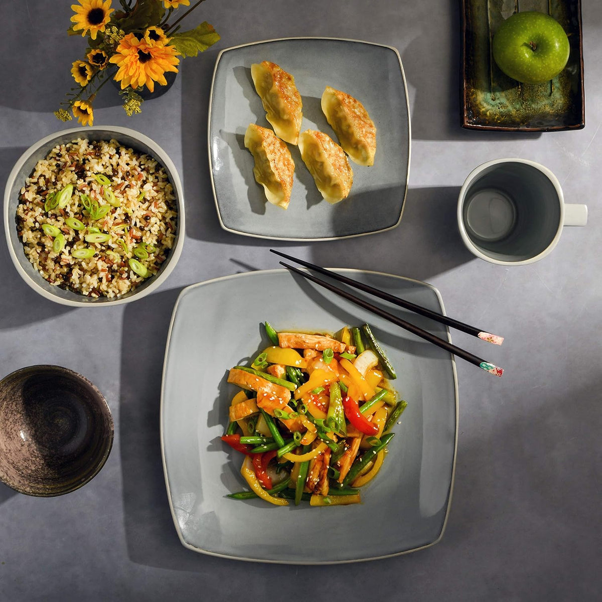 Gibson Elite Soho Lounge Square Reactive Glaze Stoneware Dinnerware Set, Service for 4 (16pc)