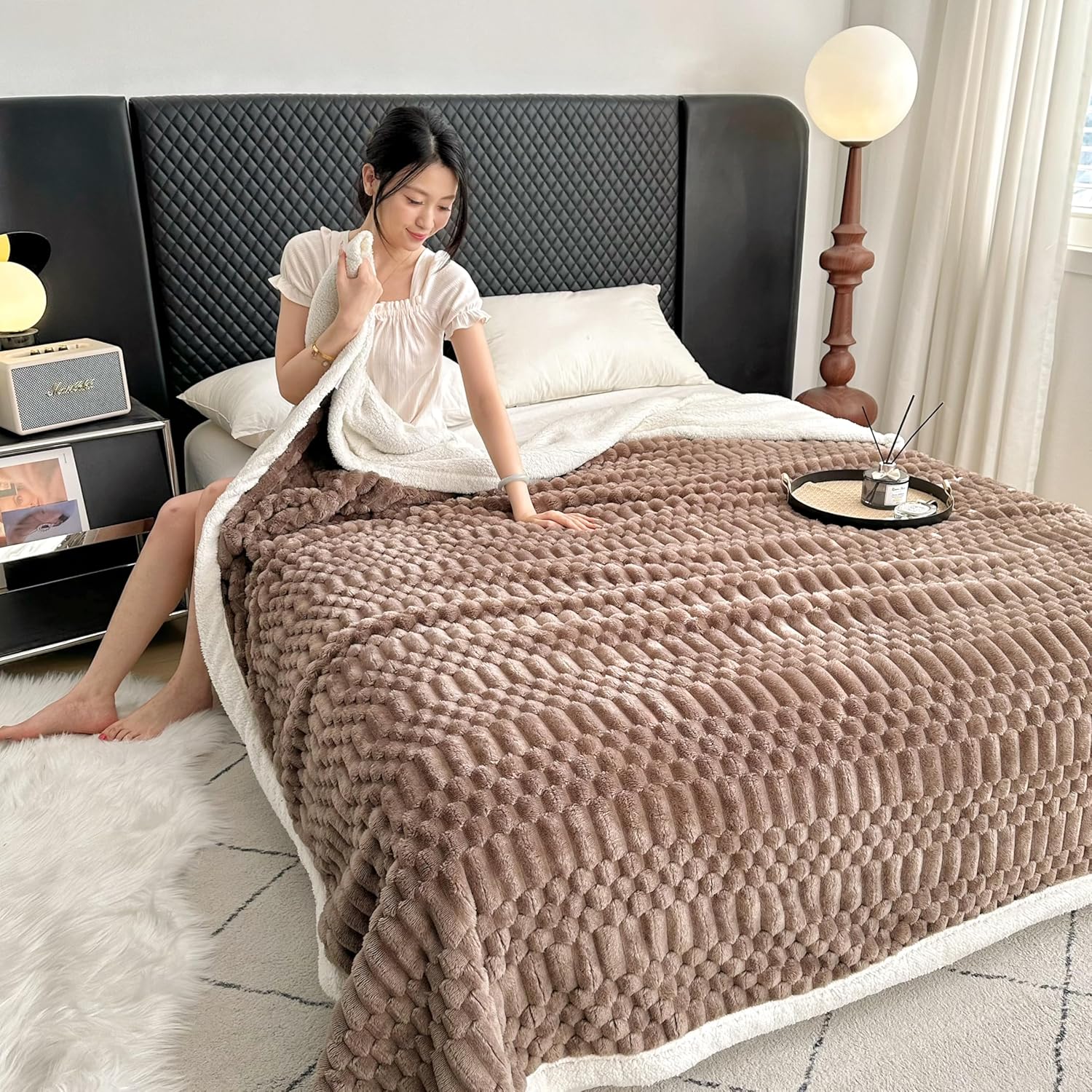 UKELER Sherpa Bed Blanket 80 × 90 inch, Ultra Soft Queen Size Throw Blankets for All Season, 470