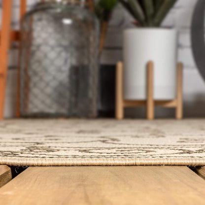 JONATHAN Y Vintage Filigree Indoor Outdoor Square Area Rug 8X8 Beige/Brown, Charleston Textured