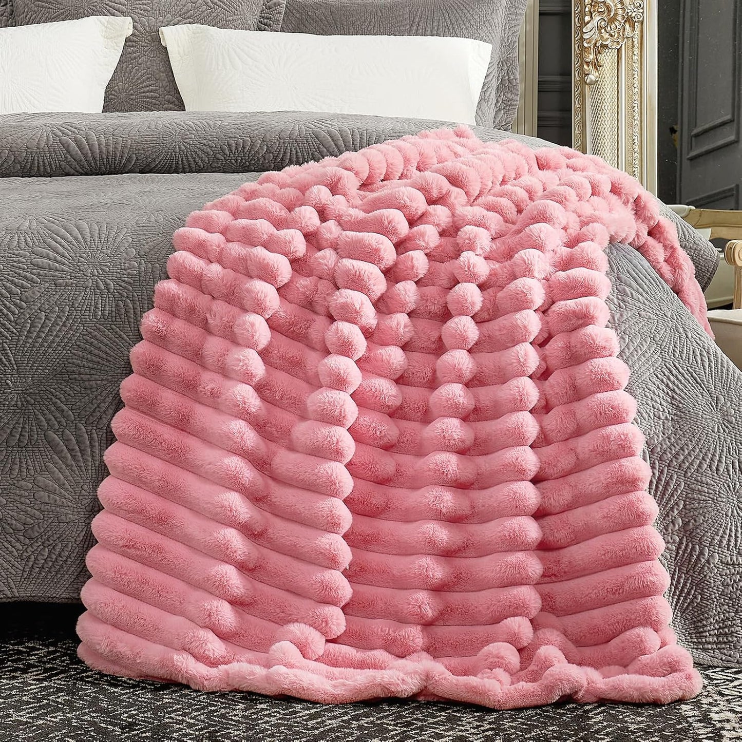 Cozy Bliss Faux Fur Throw Blanket for Couch, Cozy Warm Plush Striped Blanket for Sofa Bedroom